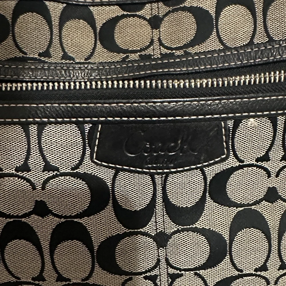 Coach Black and Cream Signature Tote and Wallet Set - Picture 2 of 16